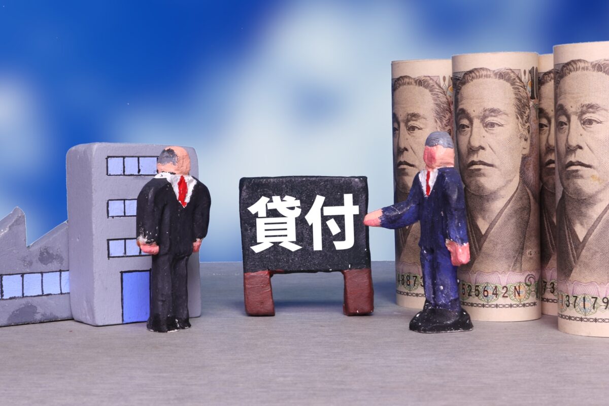 社会福祉法人の繰替使用（資金の貸付）と年度精算義務とは